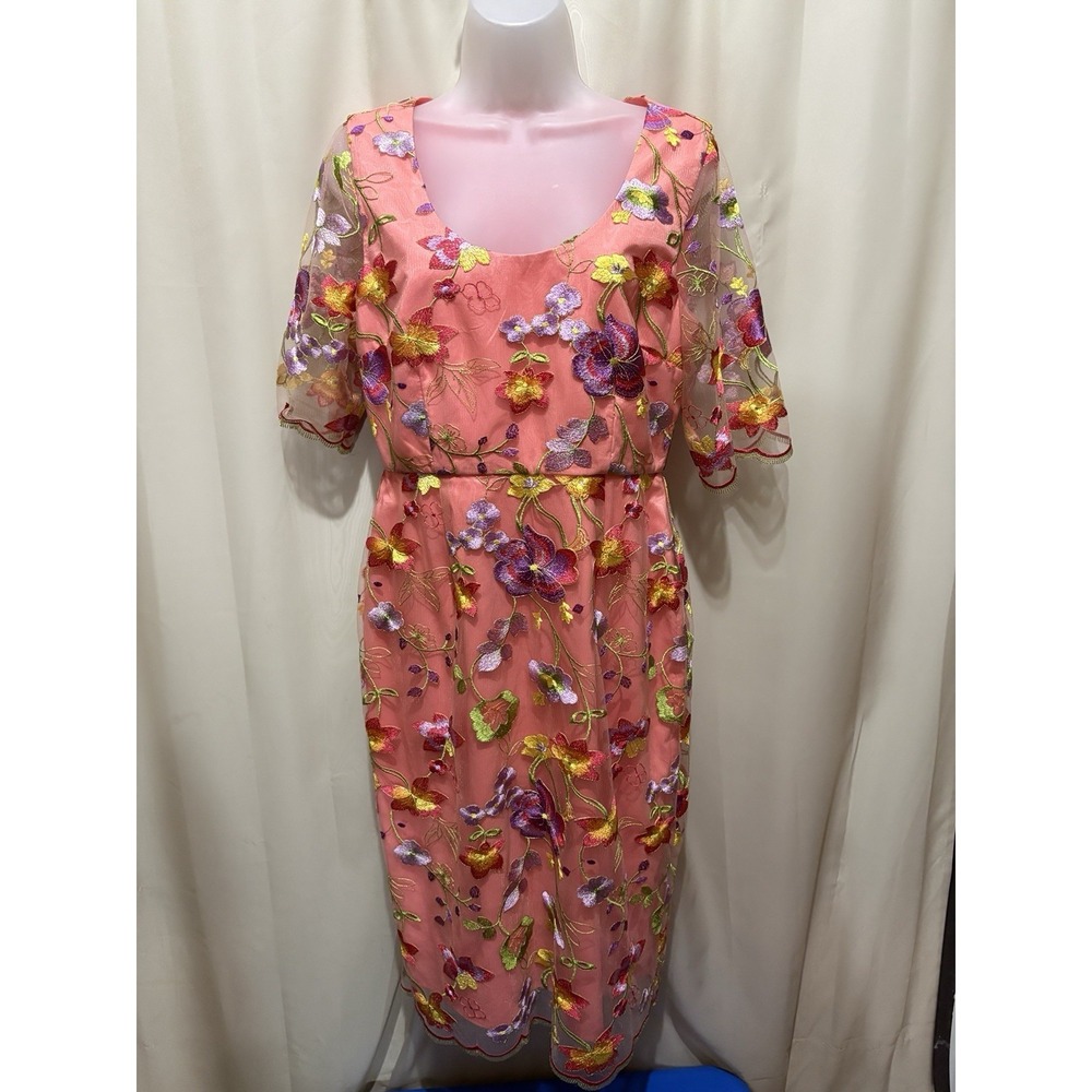 TRINA TURK Romance Floral Embroidered Sheath Dress SZ 6